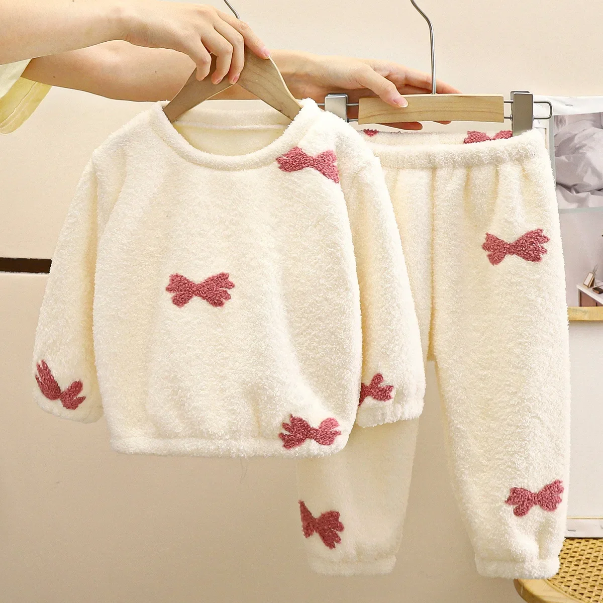 Winter Clothing Baby Boy - ชุดนอนเด็กแบบใหม่เด็กหญิงเด็กชายมีโบว์น่ารักชุดนอนผ้าขนสัตว์ให้ความอบอุ่นสำหรับเด็กใส่อยู่บ้านสำหรับฤดูใบไม้ร่วงฤดูหนาว